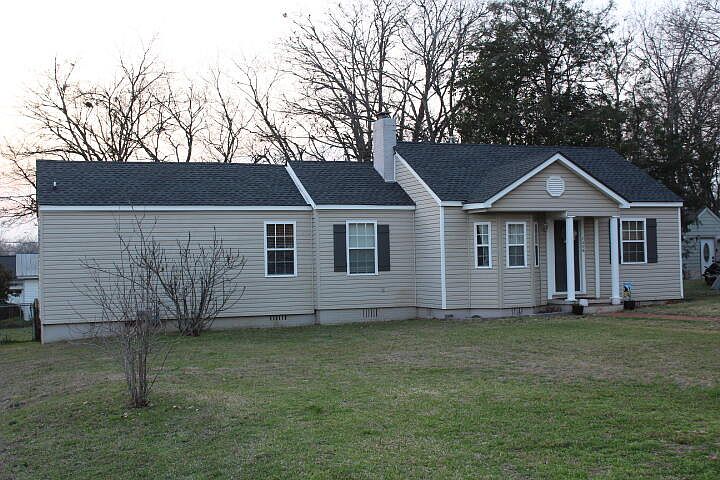 1st image of 1006 S Main Ave