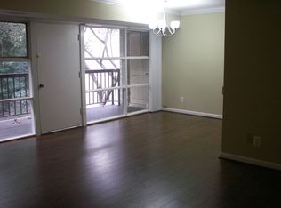 4945 Americana Dr APT 107, Annandale, VA 22003