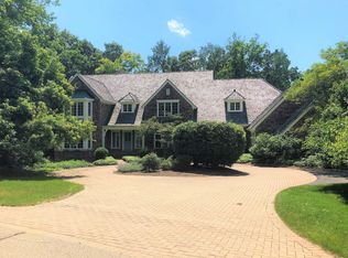 57 S Wynstone Dr, North Barrington, IL