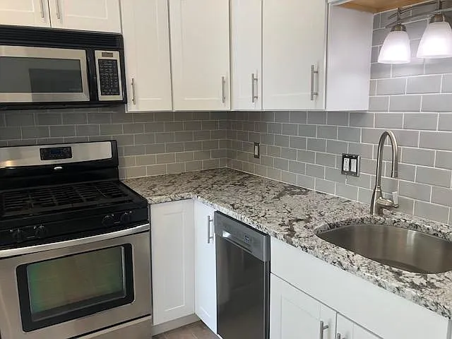 1 bed, 800 sqft, $1,715 — Photo 1