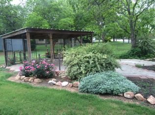 102 S Greenwood Dr, Buchanan Dam, TX 78609