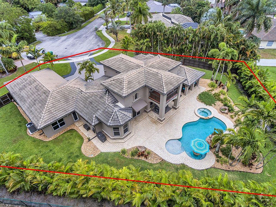 1st image of 6220 SW 57th Place