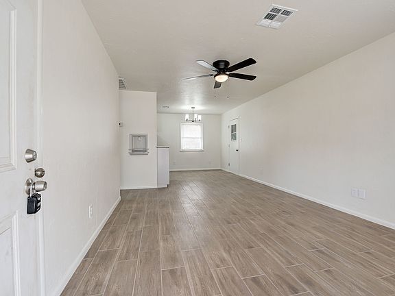 2nd image of 4704 SE 18th St