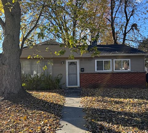 2nd image of 22051 Blackstone Ave