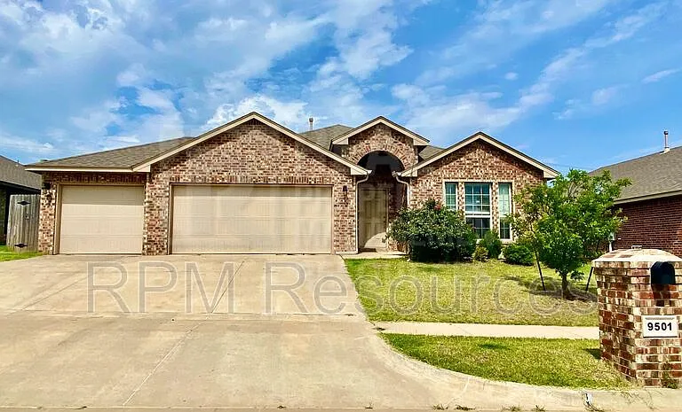 9501 Timberwind Ln — Photo 2