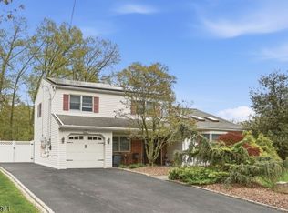 4 Winfield Dr, Parsippany-Troy Hills Twp., NJ 07054