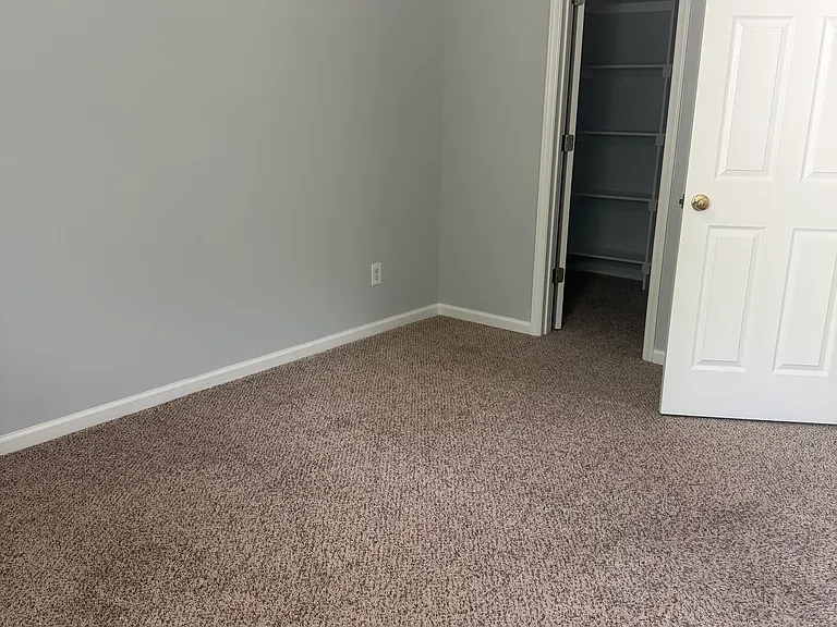 908 Northwood Hills Ave — Photo 40