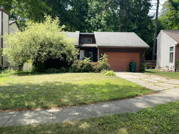 6812 Reno St, Lansing, MI 48911