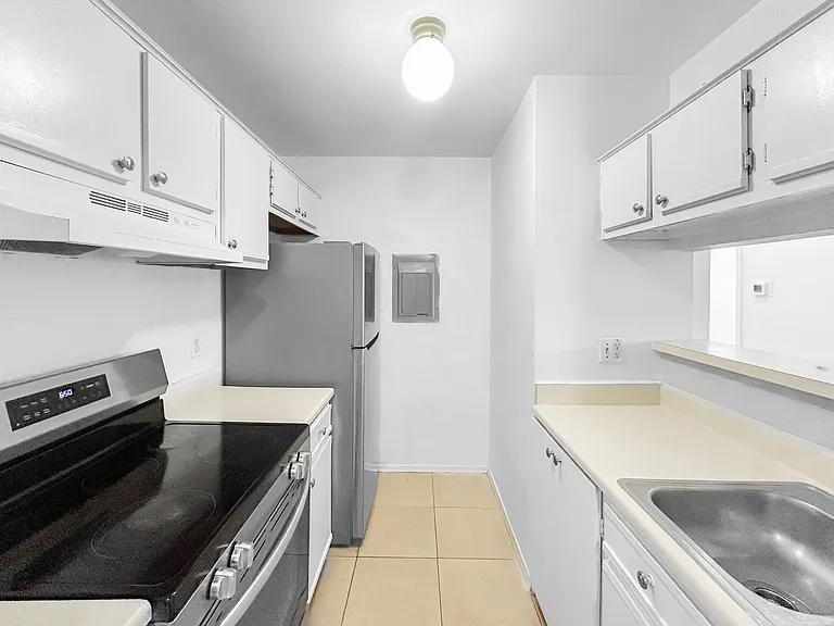 1400 Gandy Blvd N #506 — Photo 8
