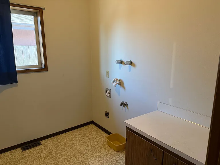 1422 Lawnridge Ave — Photo 42