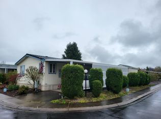 1570 S Peach St SPACE 60, Medford, OR 97501