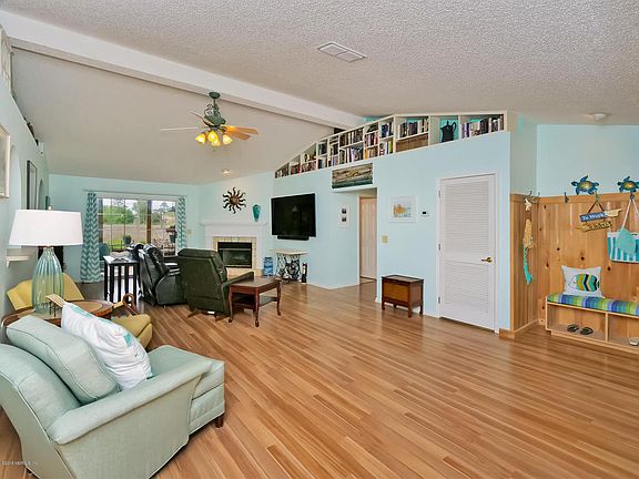 5th image of 12674 Windy Willows Dr N