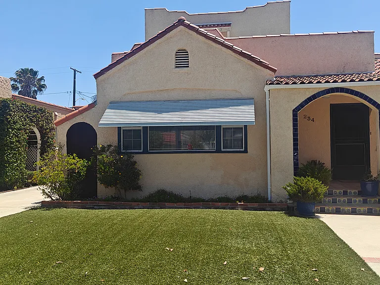 234 Roswell Ave — Photo 1