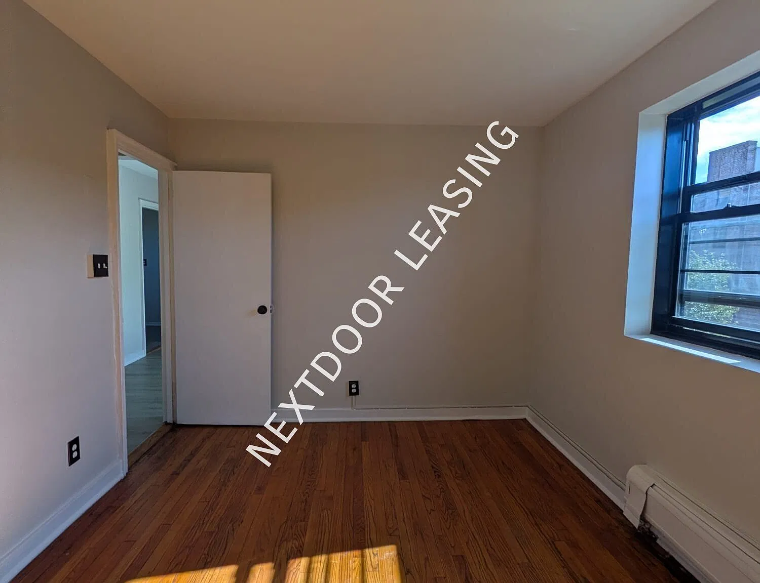 73 Belgrove Dr — Photo 4