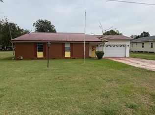 13 2nd St, Cleveland, MS 38732