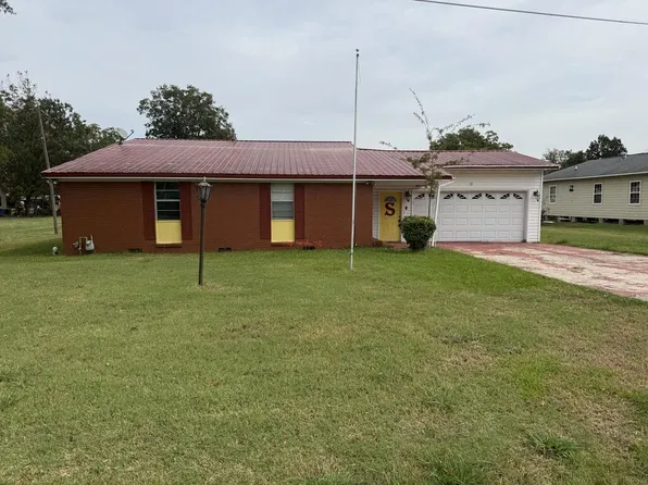 13 2nd St, Cleveland, MS 38732