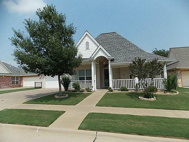1st image of 212 Turner Cir