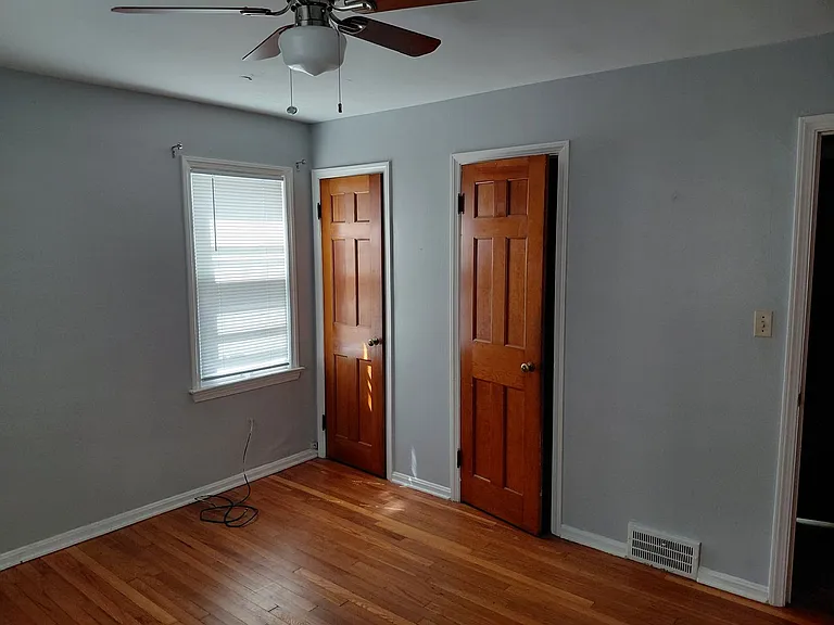 3911 Warrendale Rd — Photo 11