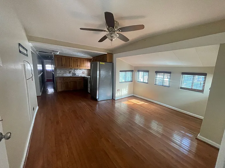 1008A E Denim Dr — Photo 5