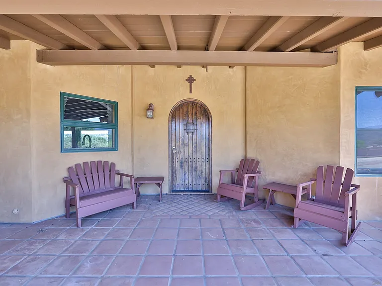 25933 Potrero Valley Rd — Photo 13