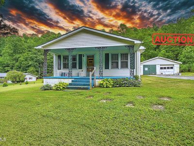 325 Cove Creek Rd, Roan Mountain, TN, 37687