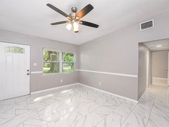 2nd image of 1024 Sarita St