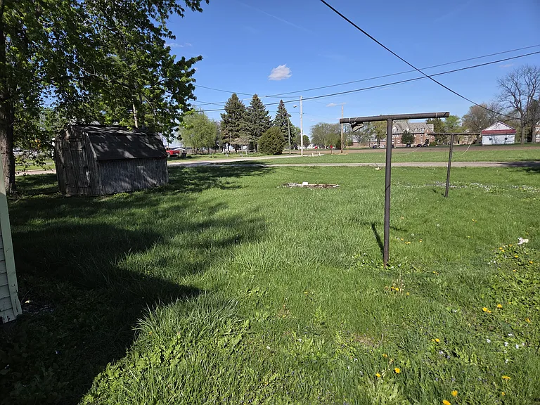 230 N Wayne St — Photo 4