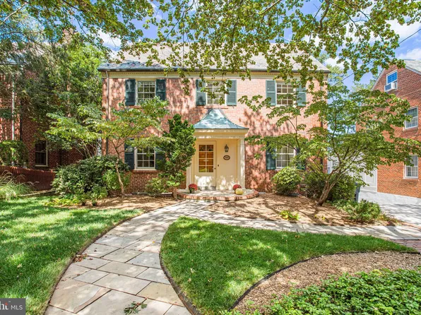 3035 Oliver St NW, Washington, DC 20015