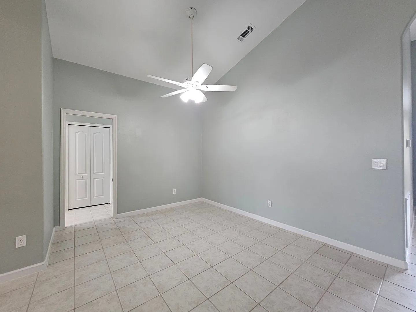 Gated Community Clermont, FL - Spacious 3-bed, 2-bath Designed for Comfortable Everyday Living! — Photo 3