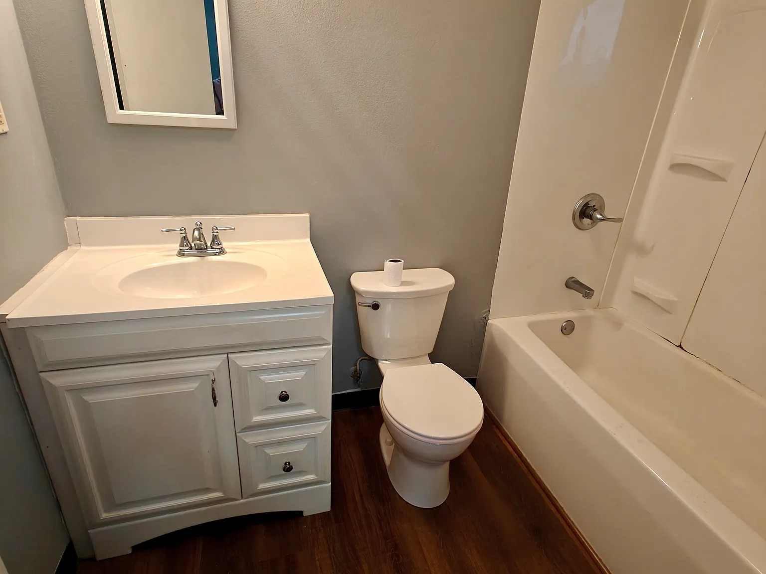 1 bed, 600 sqft, $930 — Photo 2
