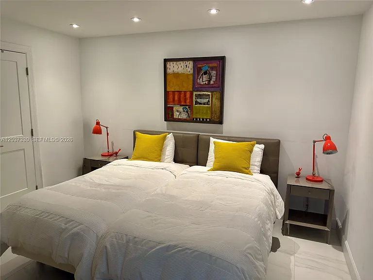 201 Crandon Blvd #833 — Photo 13