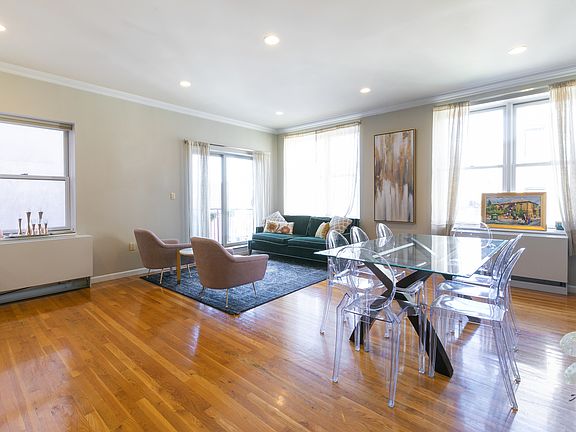 2nd image of 575 E New York Ave APT 4B