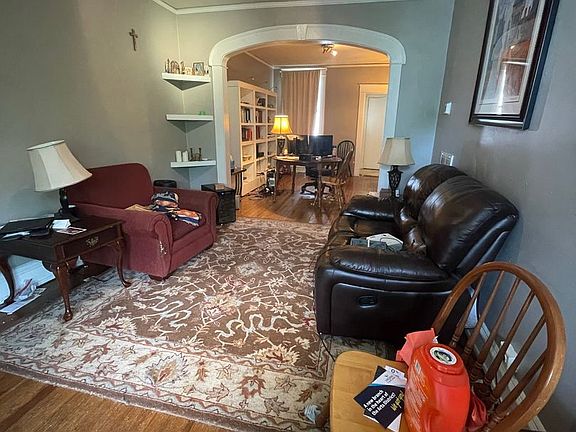 3rd image of 2327 Floyd Ave APT 4