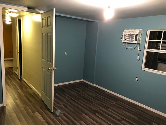 3rd image of 42 W Oak St Lot E6
