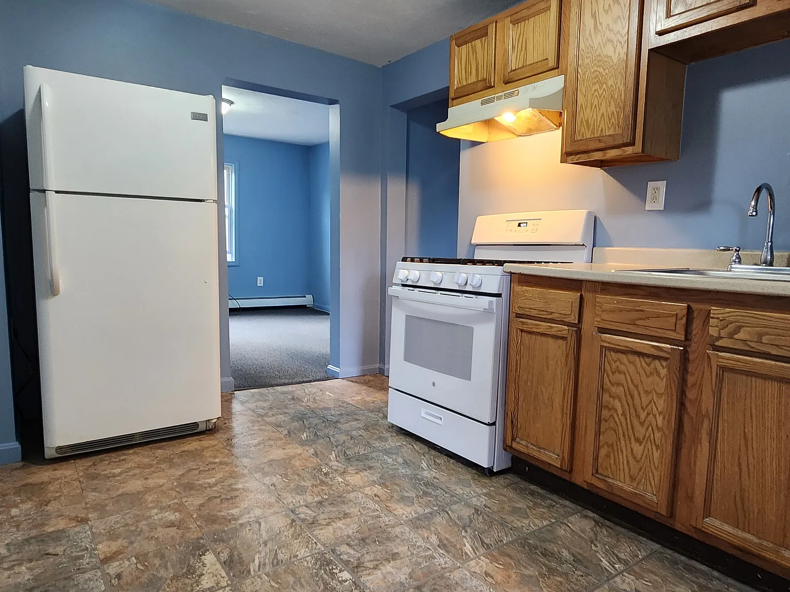 Harrington Ave, Quincy — Photo 2