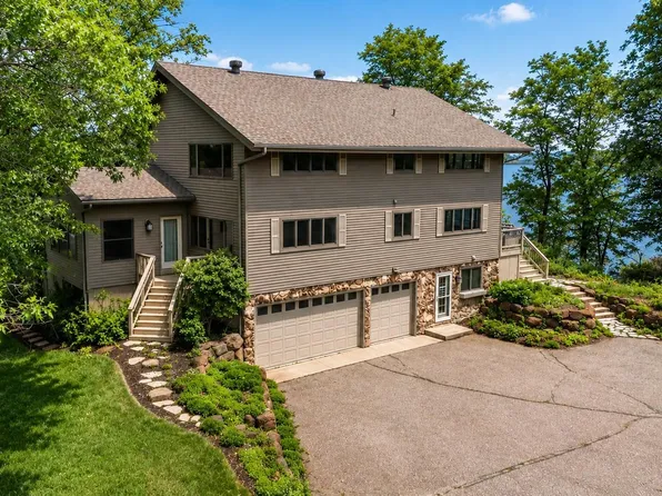 10604 Montgomery Ave NW, Annandale, MN 55302