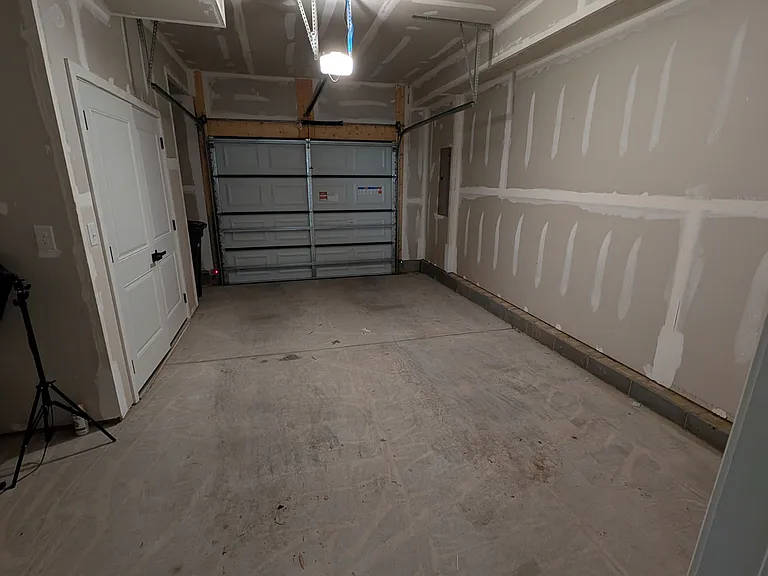 460 Spearfield Ln — Photo 18
