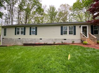 957 Barnardsville Hwy, Weaverville, NC 28787