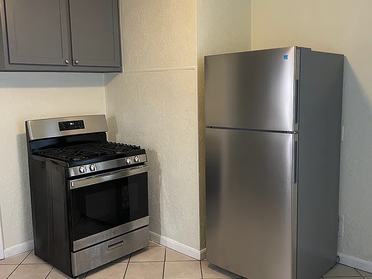 513 S Midwest Blvd — Photo 3