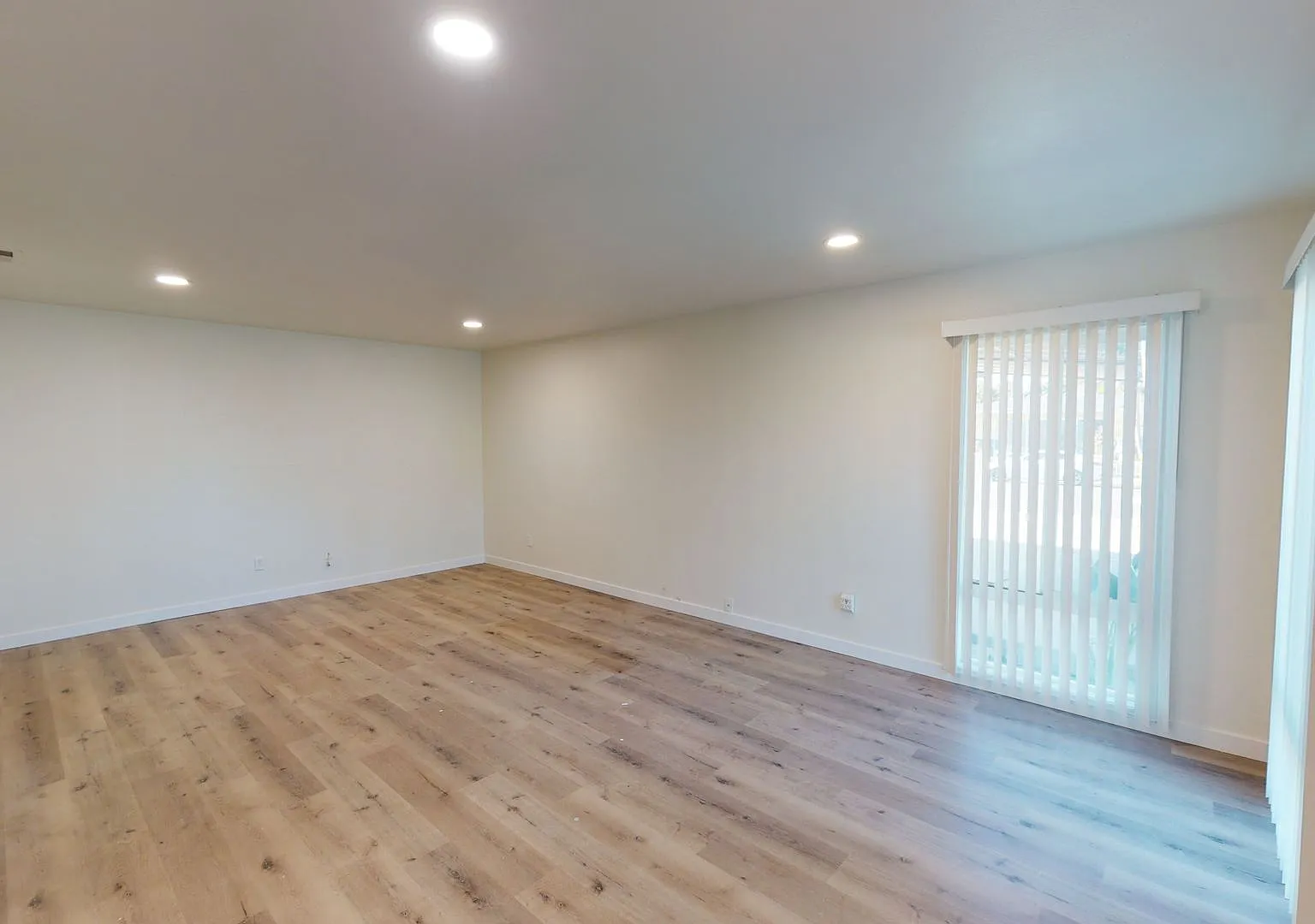 1798 Crestmont Place — Photo 4