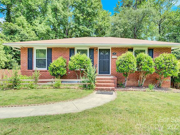 2nd image of 742 Harwyn Dr