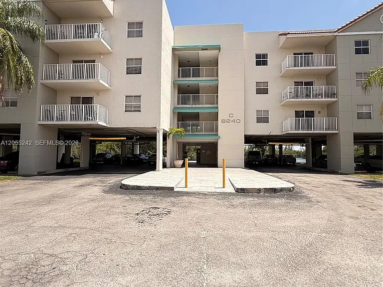 8240 SW 210th St #203 — Photo 23