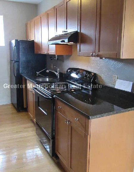 4 Michelangelo St #3 — Photo 1