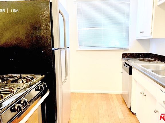 3rd image of 2001 N Beachwood Dr #10A