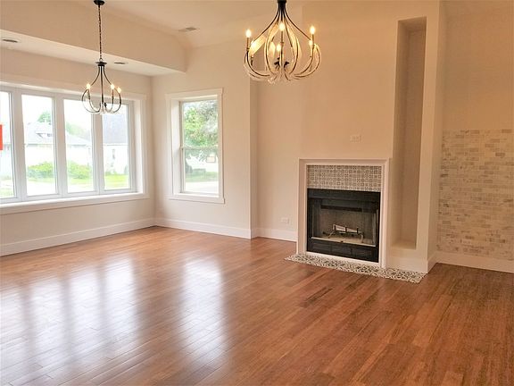 3rd image of 1606 S 9th Ave