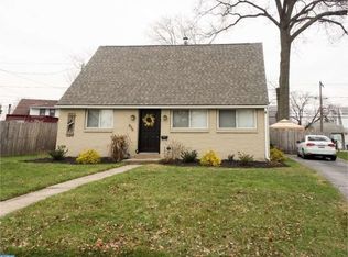 836 Cricket Rd, Secane, PA 19018