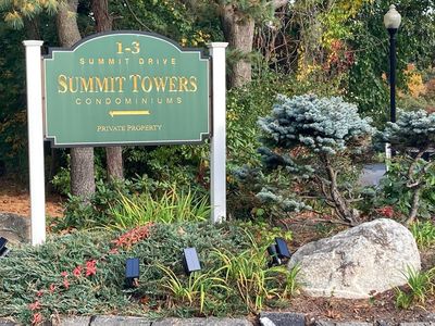2 Summit Dr APT 68, Reading, MA, 01867