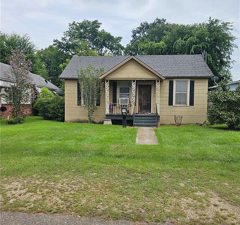 1st image of 734 East Ave