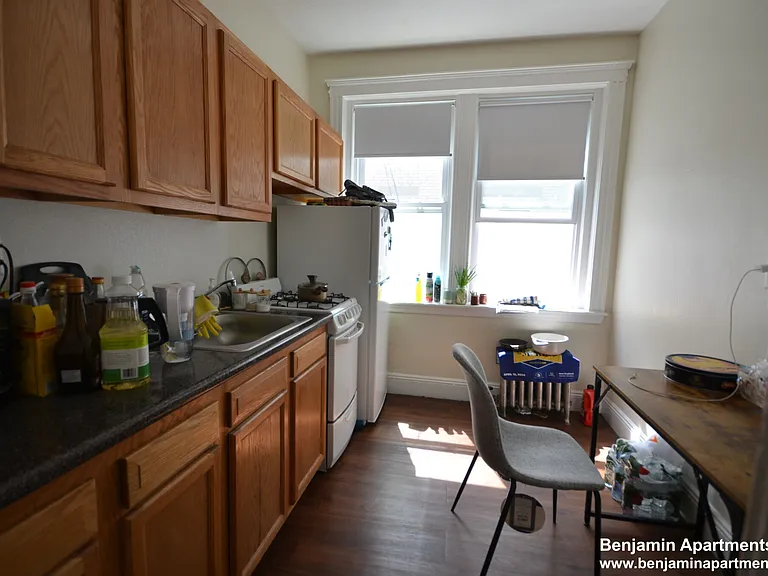 1687 Commonwealth Ave #37 — Photo 3