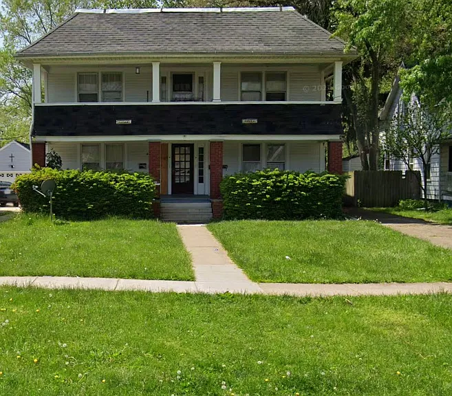 3817 Lockwood Ave — Photo 1